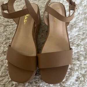 Lulu's Tan Platform Sandals with Gold Buckle